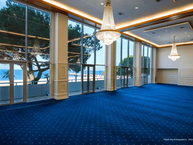 Salle Des Ambassadeurs